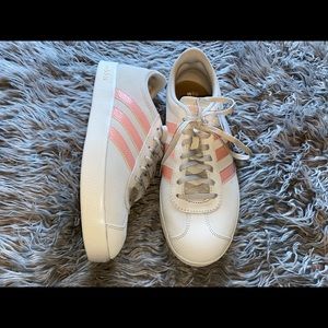 Women’s Adidas VL COURT 2.0